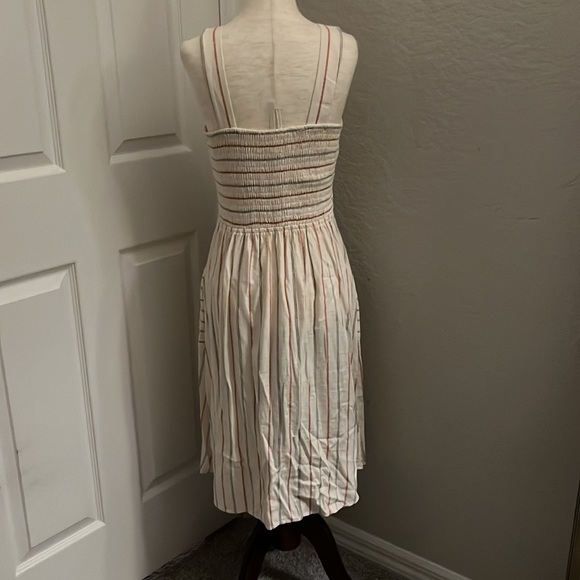 Midi dress - Picture 3 of 8